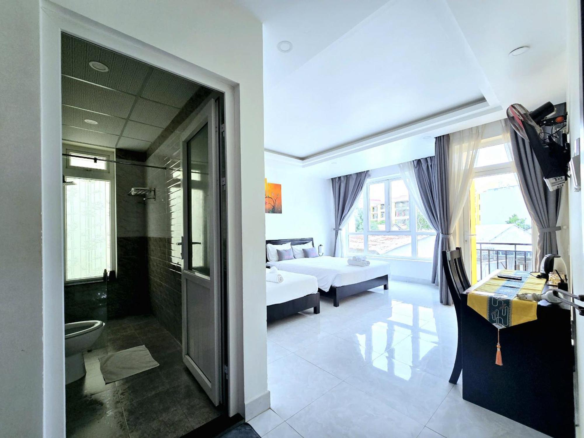 Flamingo Villa Homestay - Big Rooms With Balcony - Close To Hoi An Old Town 200M & Temple Bridge - Large Outside Pool For Sun Bathing Exterior foto
