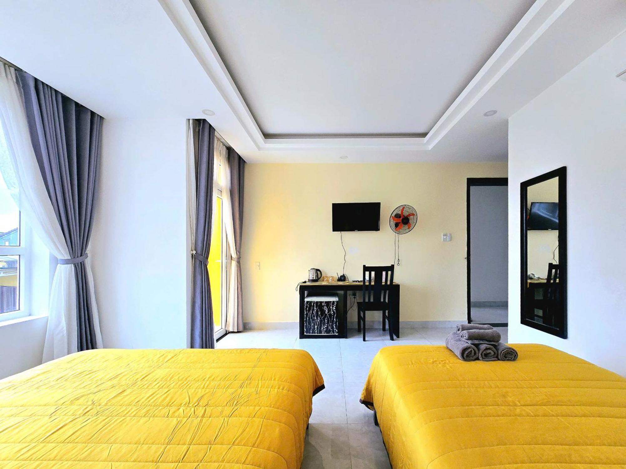 Flamingo Villa Homestay - Big Rooms With Balcony - Close To Hoi An Old Town 200M & Temple Bridge - Large Outside Pool For Sun Bathing Exterior foto