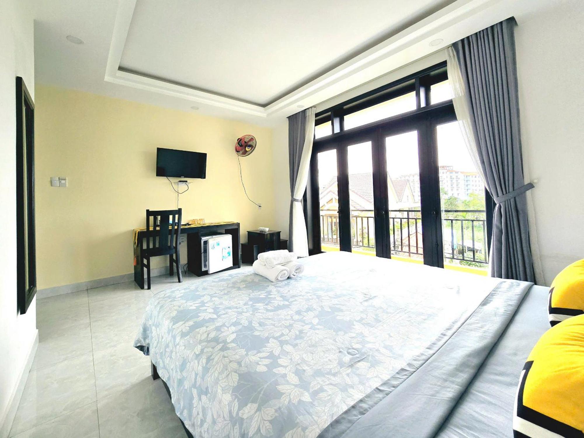 Flamingo Villa Homestay - Big Rooms With Balcony - Close To Hoi An Old Town 200M & Temple Bridge - Large Outside Pool For Sun Bathing Exterior foto