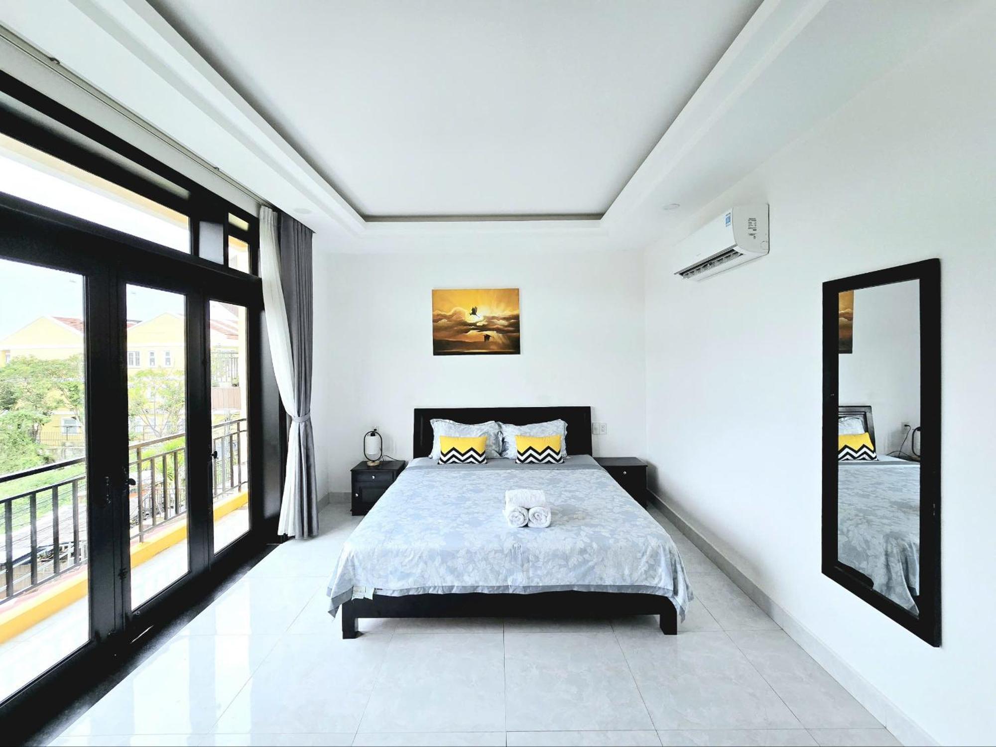 Flamingo Villa Homestay - Big Rooms With Balcony - Close To Hoi An Old Town 200M & Temple Bridge - Large Outside Pool For Sun Bathing Exterior foto