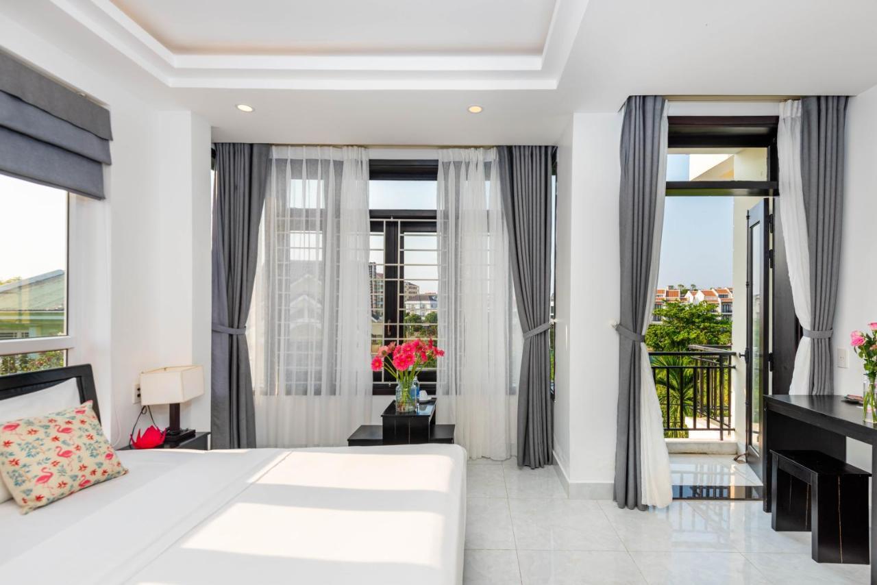 Flamingo Villa Homestay - Big Rooms With Balcony - Close To Hoi An Old Town 200M & Temple Bridge - Large Outside Pool For Sun Bathing Exterior foto