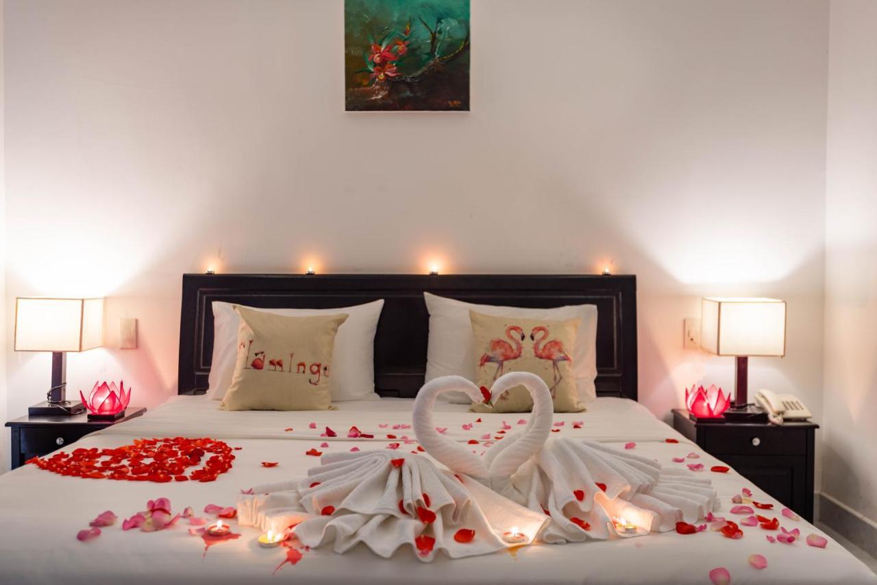 Flamingo Villa Homestay - Big Rooms With Balcony - Close To Hoi An Old Town 200M & Temple Bridge - Large Outside Pool For Sun Bathing Exterior foto