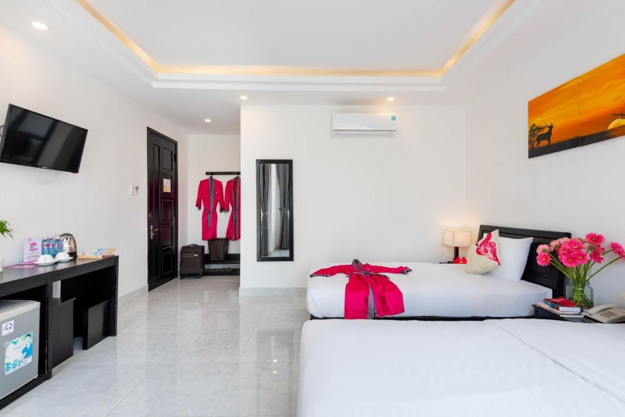Flamingo Villa Homestay - Big Rooms With Balcony - Close To Hoi An Old Town 200M & Temple Bridge - Large Outside Pool For Sun Bathing Exterior foto