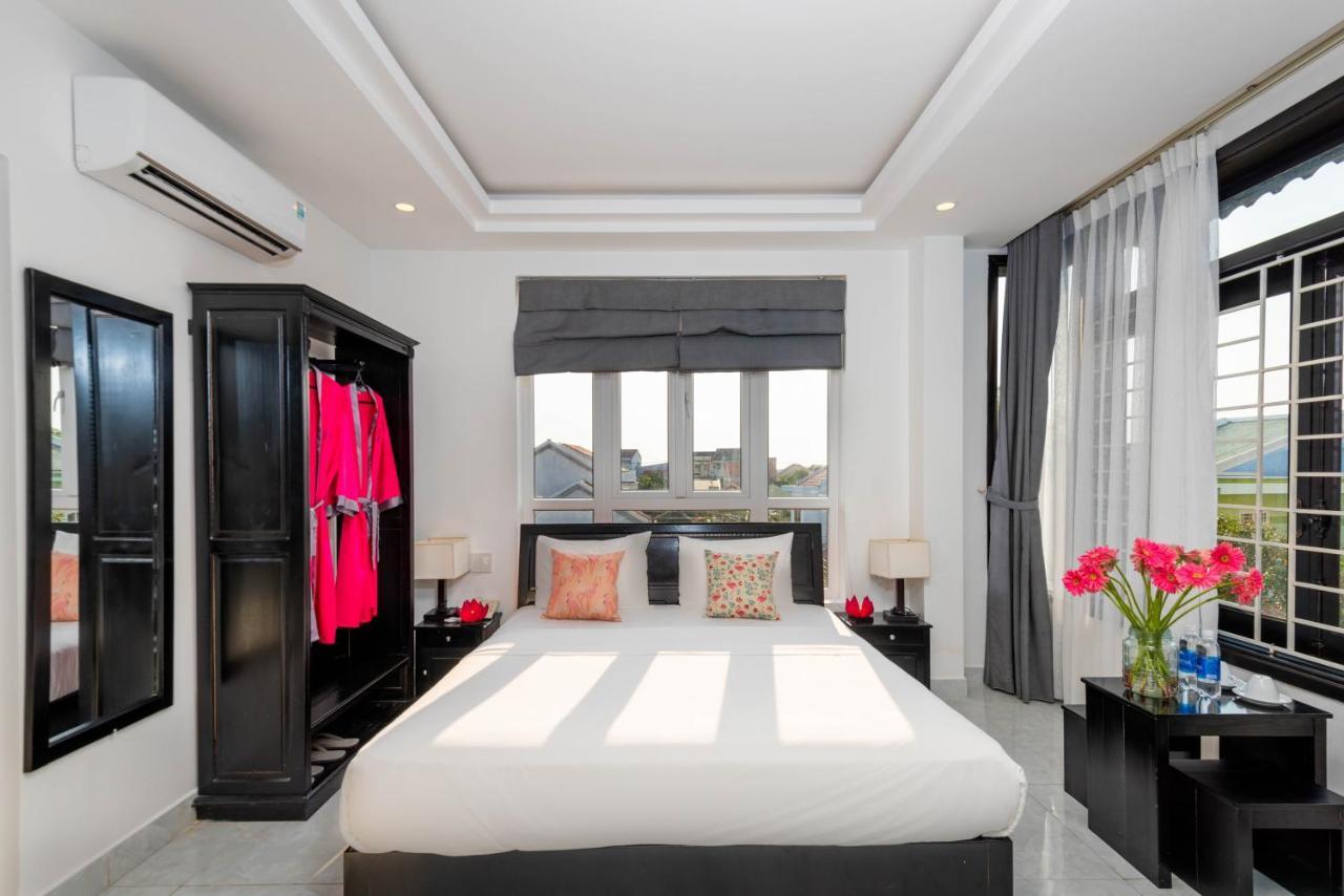 Flamingo Villa Homestay - Big Rooms With Balcony - Close To Hoi An Old Town 200M & Temple Bridge - Large Outside Pool For Sun Bathing Exterior foto