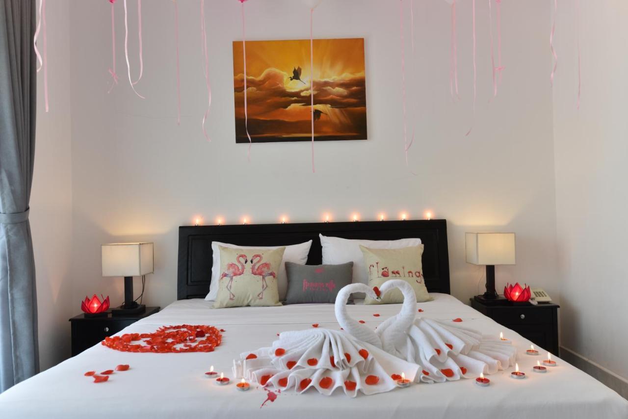 Flamingo Villa Homestay - Big Rooms With Balcony - Close To Hoi An Old Town 200M & Temple Bridge - Large Outside Pool For Sun Bathing Exterior foto