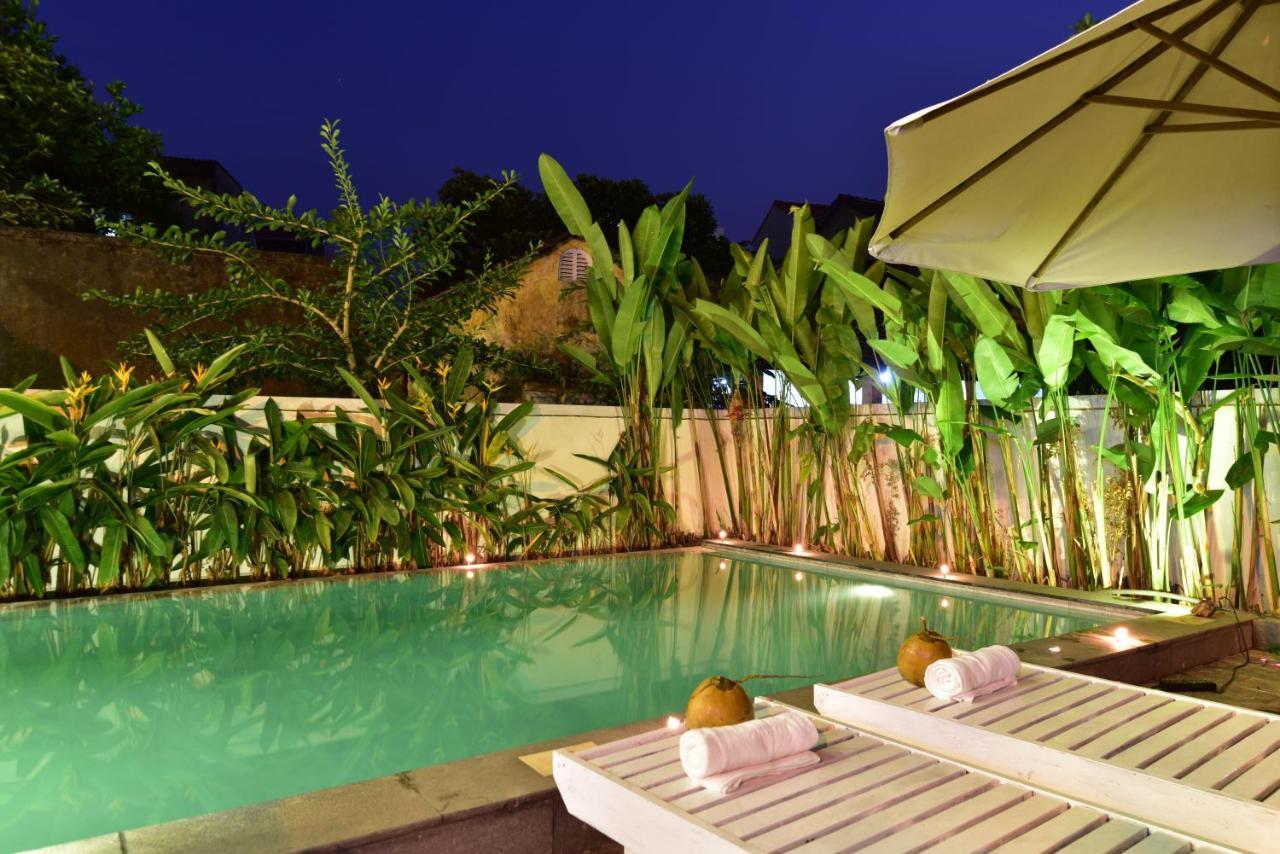 Flamingo Villa Homestay - Big Rooms With Balcony - Close To Hoi An Old Town 200M & Temple Bridge - Large Outside Pool For Sun Bathing Exterior foto